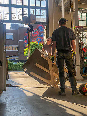 Veel onderdelen in de werkplaats klaar voor vervoer