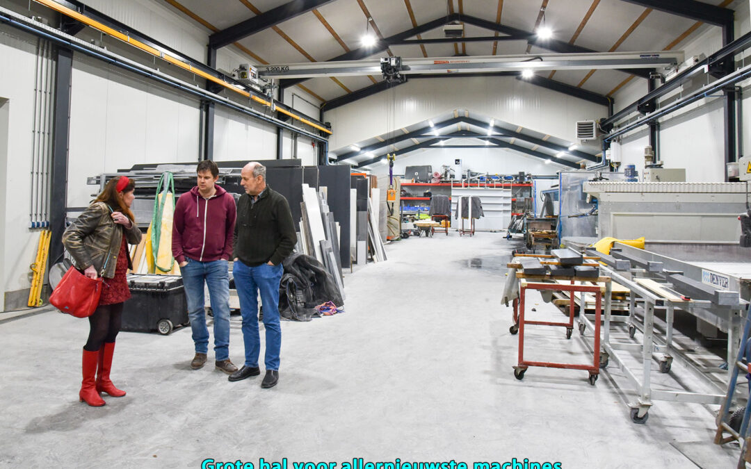 Grote hal voor allernieuwste machines