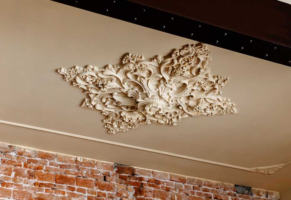 Plafondornamenten voor Bar Tij